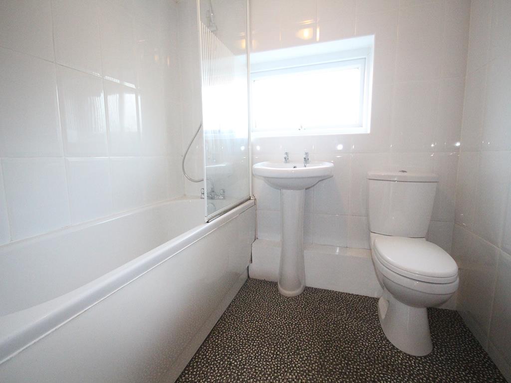 2 bedroom terraced house For Sale in Earby - 2015-10-31 10.32.06.jpg